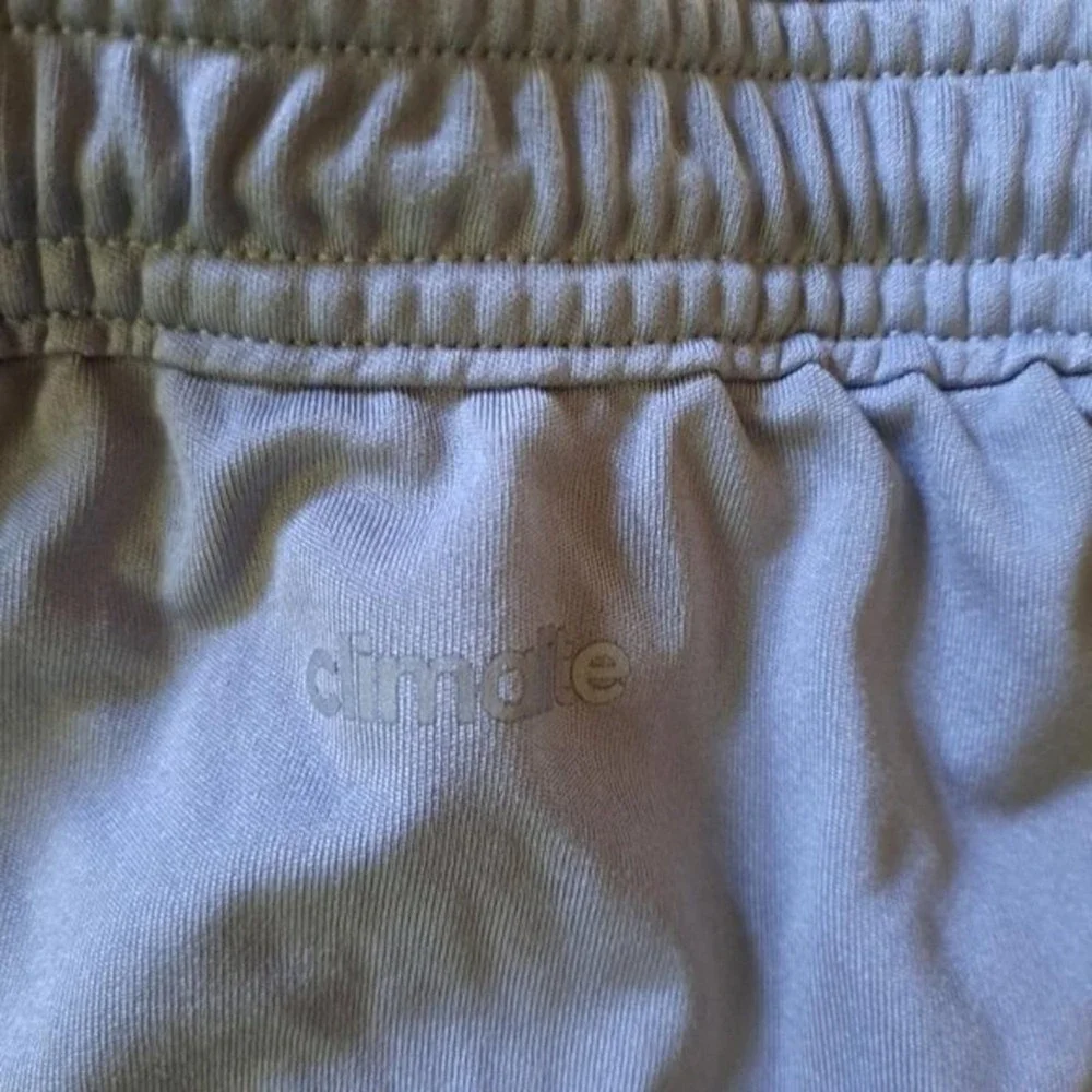 Adidas‎ Gray Shorts Size Large